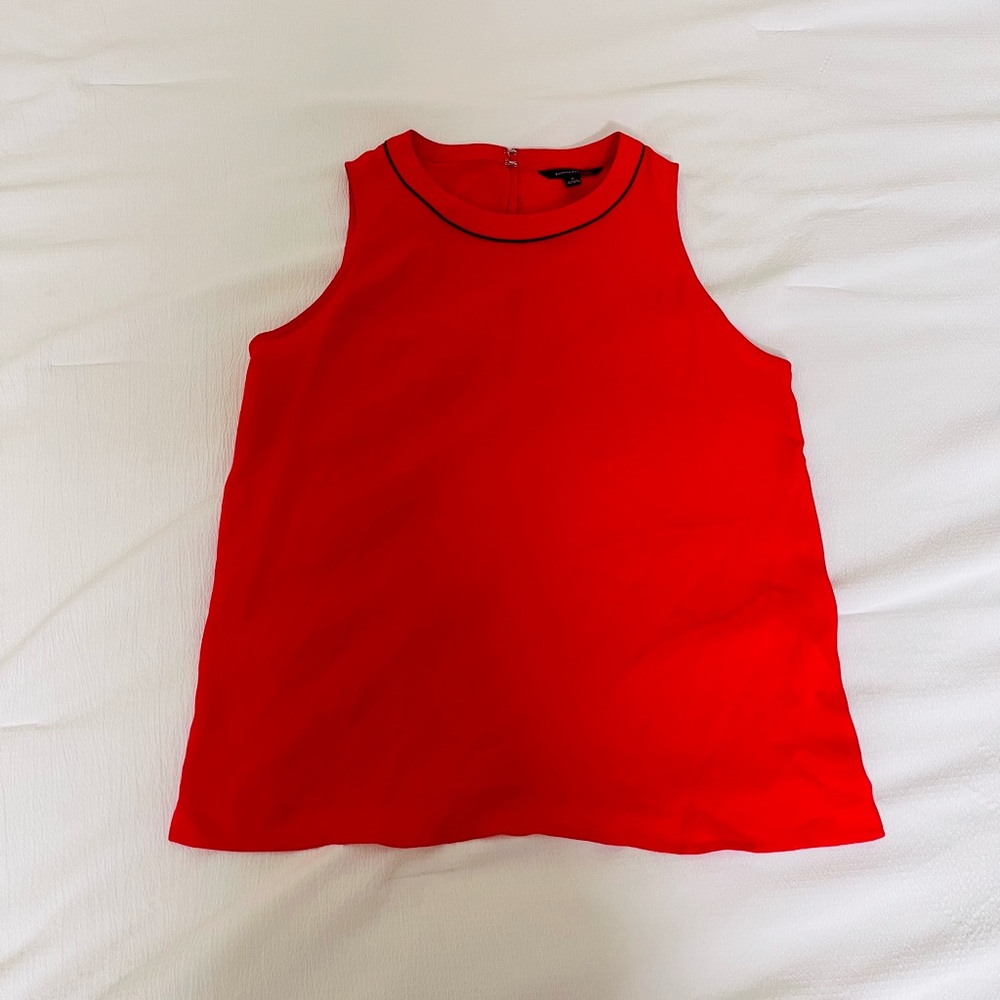 Banana Republic Women Red Lightweight Blouse Shirt No Sleeves Women Size Small